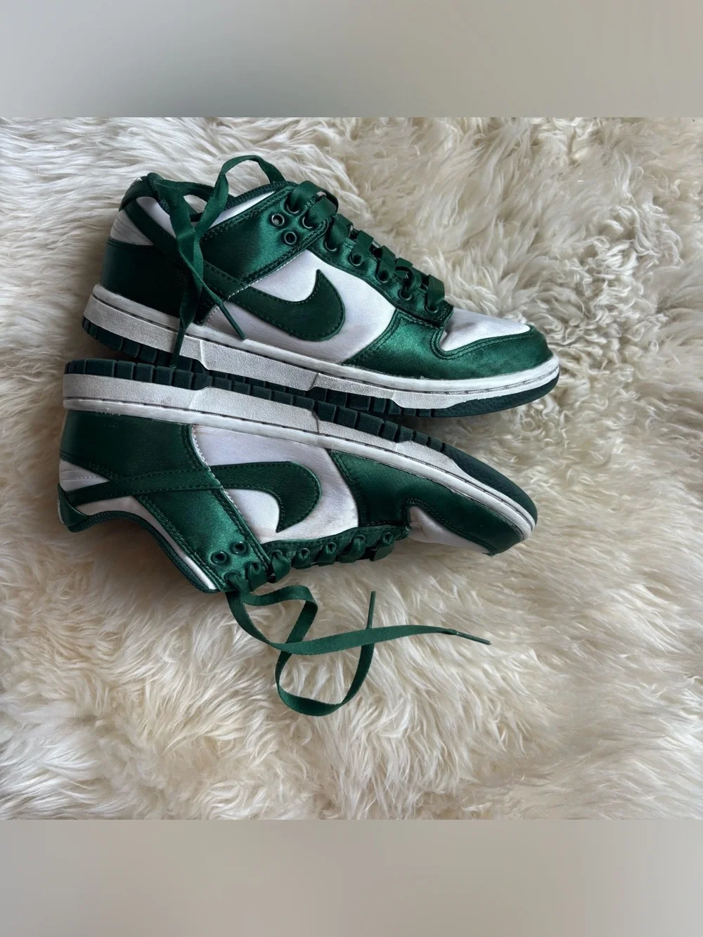 Nike Women's Dunk Low Satin Green, Size 6.